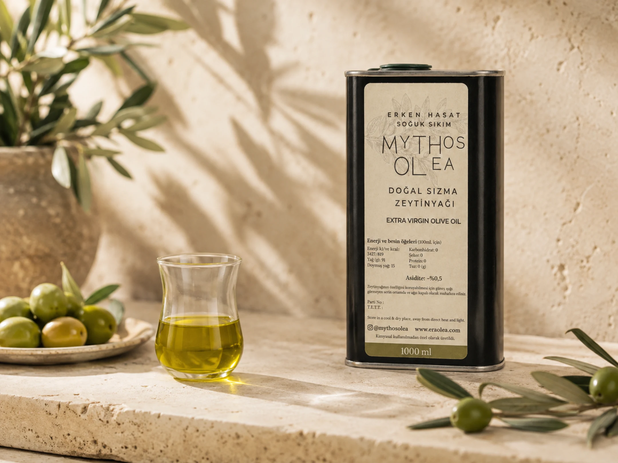 Mythos Olea natürel sızma zeytinyağı ve tadım bardağı